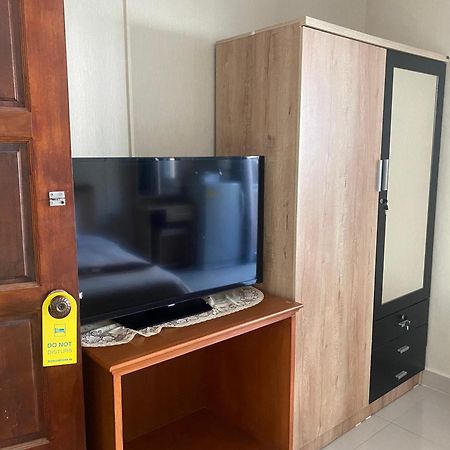 Hug Me Guesthouse Pattaya Zewnętrze zdjęcie