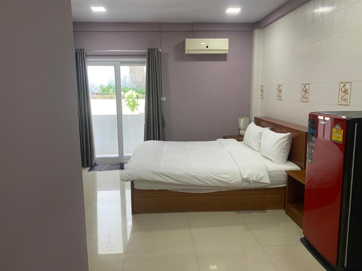 Hug Me Guesthouse Pattaya Zewnętrze zdjęcie